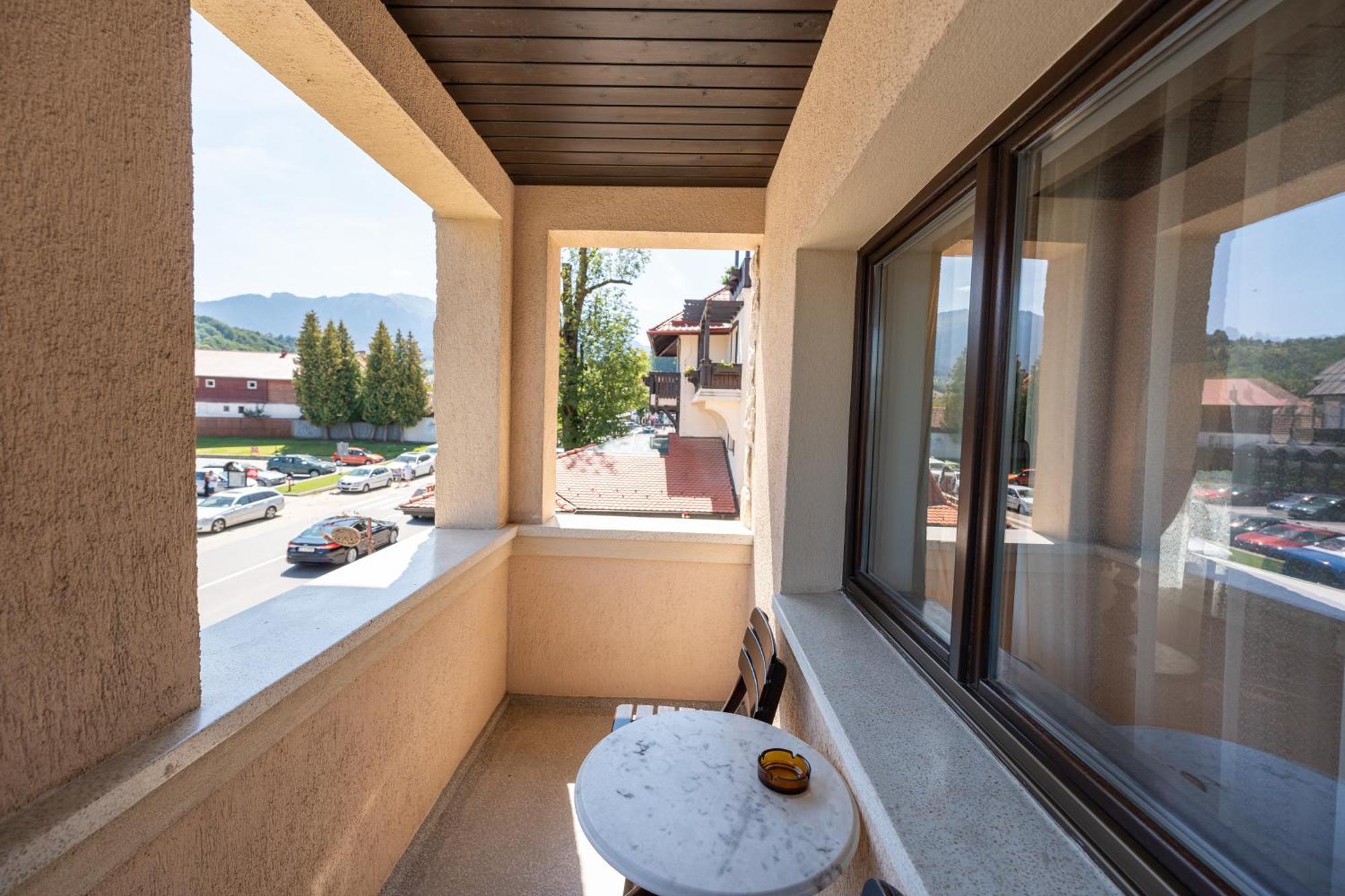 Casa Din Bran - Inn Center Экстерьер фото